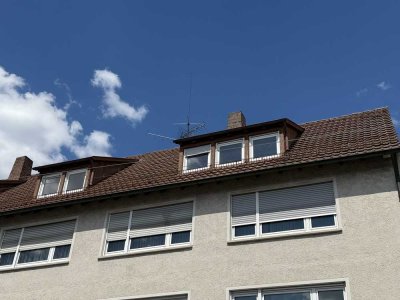 Nette 3,5 Zi.-Dachgeschosswohnung zum Erstbezug in Stuttgart-Feuerbach