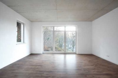 Wohnen in Loschwitz!! großzügiger 4-Raumwohnung mit Balkon und Einbauküche (wenn gewünscht) !!