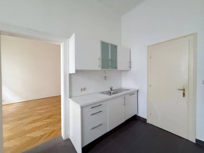 Charmante Altbauwohnung nahe dem Karmelitermarkt