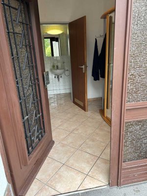 Ansprechende und modernisierte 2-Raum-EG-Wohnung in Aachen