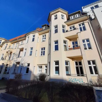 Schöne renovierte 2-Raumwohnung im Erdgeschoss - Stadtfeld Ost