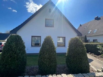 Zuhause oder Kapitalanlage? Warum nicht beides! Zweifamilienhaus mit Potenzial in Holßel