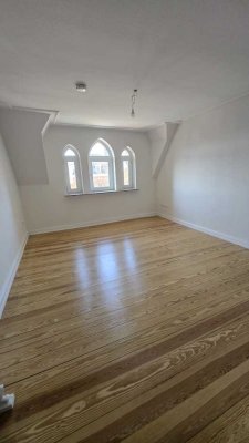 Erstbezug nach Sanierung - 4,5 Zimmer Altbauwohnung im Herzen von Eckernförde!!