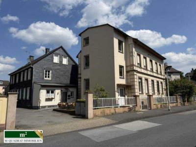 Mehrfamilienhaus mit Baugrundstück und positivem Bauvorbescheid!