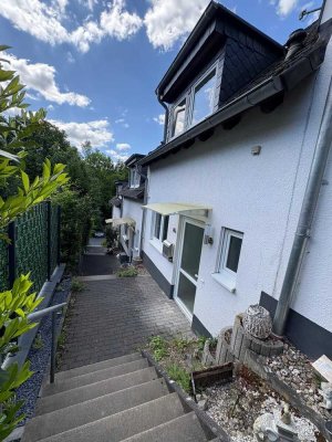 Modernisierte Maisonette-Wohnung in Gummersbach-Niederseßmar