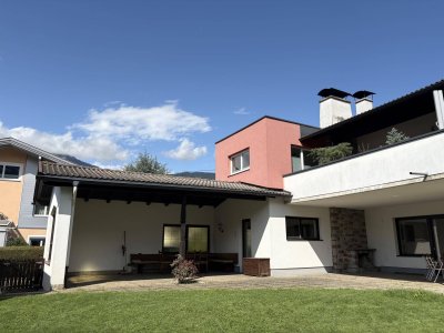 Haus mit 2 Wohnungen und großem Garten