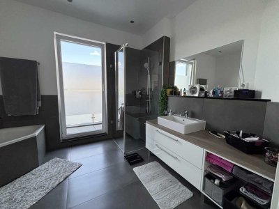 Exklusive Penthouse-Wohnung in Mönchengladbach-Uedding