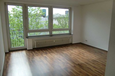 Top-Lage Sachsenhausen: helles Apartment mit Blick auf das Städel