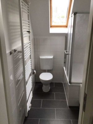 Nachmieter ab sofort gesucht: 1,5-Zimmer-Wohnung mit separater Wohnküche, Tageslichtbad und Balkon