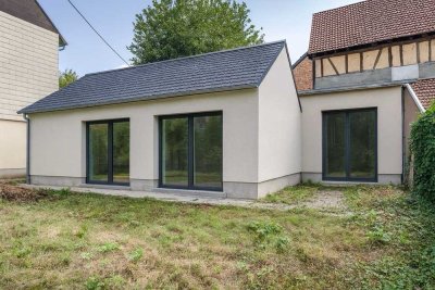 NEU *Paul & Partner* WOHNEN UND ENTWICKELN! HAUS MIT SCHEUNE AUF GROßZÜGIGEM GRUNDSTÜCK IN RAMBACH!