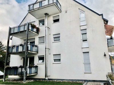 Helle 2,5-Zimmer Wohnung mit Balkon in Ellwangen (Jagst)