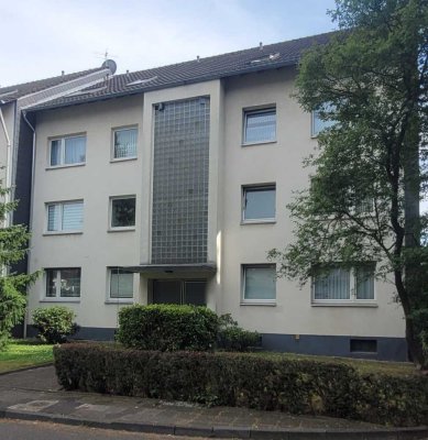 Dreizimmer-Erdgeschosswohnung mit Garage in begehrter Lage von Meerbusch