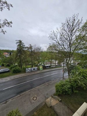Große 2-Raum Wohnung mit Balkon im 1.OG in Leumnitz!