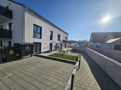 Erstbezug mit Balkon und EBK: Stilvolle 4-Zimmer-DG-Wohnung mit lux. Innenausstattung