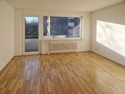 Wuppertal-Ronsdorf: Ruhige 3-Zimmer-Wohnung für Paare und kleine Familien