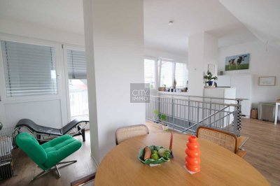 Am Keßlerplatz -  Dachgeschoss-Maisonettenwhg. mit Aufzug, EBK, Stellplatz und traumhaften Weitblick