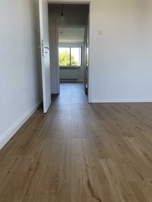Zentrale und lichtdurchflutete Wohnung