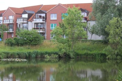 Helle, freundliche DG-Wohnung (2.OG) mit Sonnenbalkon!
