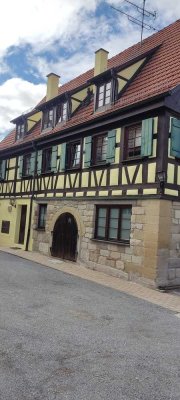 Voll möblierte 2-Zimmer-Wohnung mit Einbauküche in Glemsgaustraße, Weilimdorf