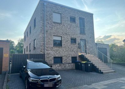 Hochmodernes, frei werdendes 2-Familien-Haus in Hürth zu verkaufen