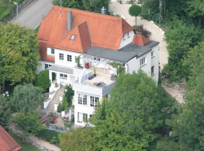 Paradiesisch Wohnen in historischem Anwesen in Herrlingen