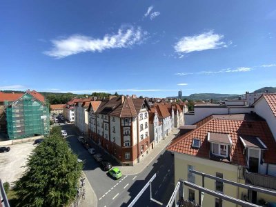 3-Raumwohnung DG mit hübschen Balkon