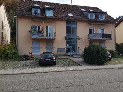 Gepflegte 1-Zimmer Wohnung mit Garage in Mönsheim