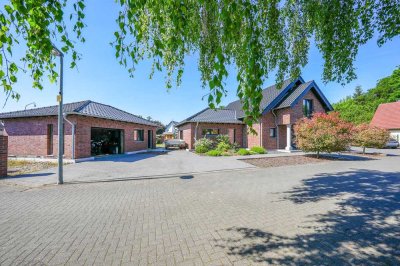 Design trifft Familie: großzügiges Familienhaus mit Herz, Stil und großem Grundstück