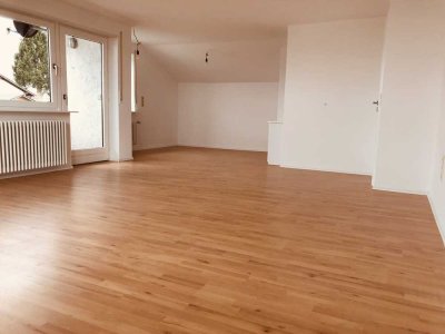 Schöne, renovierte 4-Zimmer-DG-Wohnung mit Balkon in Kirchberg an der Iller