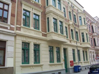3-Raumwohnung mit Balkon und Parkett!
