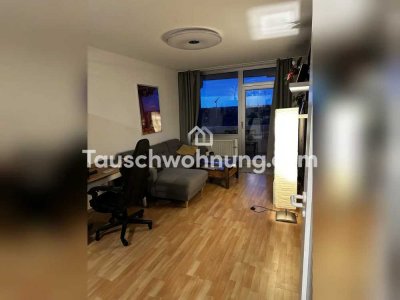 Tauschwohnung: Habe_ 2-Zimmer-Whg mit großem Balkon. Suche: 3-4 Zimmer-Whg