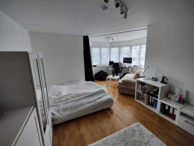 Helle 1-Zimmer-Wohnung mit Erker & Einbauküche – ideal für Studierende & Auszubildende