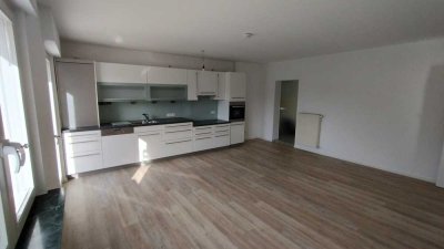 3-Raum-Wohnung in Wiehl-Oberwiehl. Barrierearm m. großem Balkon. Ruhiger Mieter gesucht.
