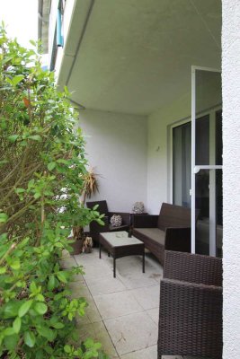 2 Zi-Whg. mit Terrasse und Tiefgaragenplatz, auch WG geeignet.