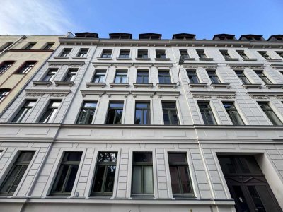 „Charmante Altbauwohnung mit Balkon im Herzen von Plagwitz.“