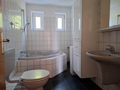 4,5 Zimmer-KD2B Wohnung (118qm) in ruhiger Lage von Essen Frintrop (Im Neerfeld 18)