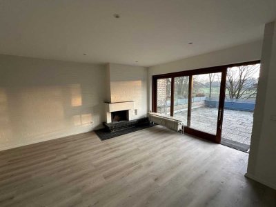 Erstbezug nach Renovierung | 4-Zimmer und ca. 100qm Terrassen-Balkon