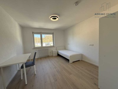 Möbliertes WG-Zimmer in einer frisch renovierten 4-Zimmer-Wohnung!