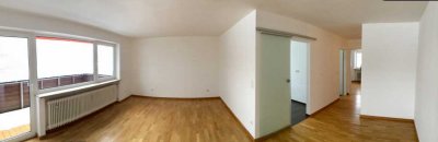 Stilvolle, gepflegte 4-Zimmer-Wohnung mit Balkon in Geretsried