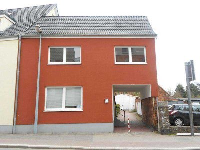 Sehr schöne 4 Zimmer Wohnung in unmittelbarer Zentrumslage!