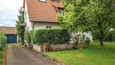 Freistehendes Ein-/Zweifamilienhaus mit großem Garten und viel Potenzial in Stuttgart-Hofen