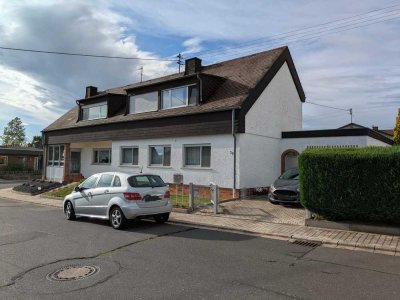 Geräumiges, günstiges teilmodernisiertes 9-Zimmer-Mehrfamilienhaus in Ochtendung