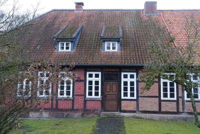 Gemütliche 4-Zi-Wohnung auf gepflegtem Südheidehof in Marwede