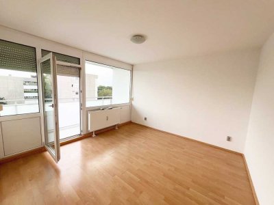Helle 3-Raum-Wohnung mit großem Balkon und Blick ins Grüne | München Ramersdorf