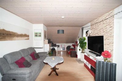 Großzügige 4-Zimmer-Wohneinheit auf zwei Ebenen in Neufinsing