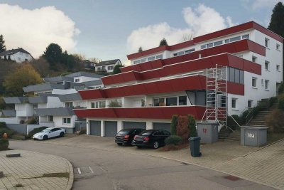 Licht, Luft & Schlossblick: Stilvolle Terrassenwohnung in guter Lage!