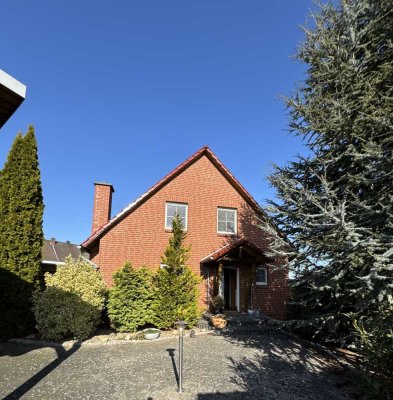 Einfamilienhaus mit großem Grundstück in Bülten