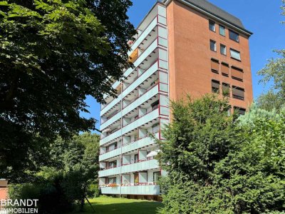 Großzügige 2 Zi.- Eigentumswohnung mit Südwestbalkon und Ausblick in Norderstedt- Garstedt.
