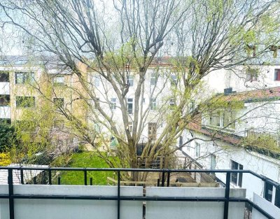 RUHIGE WOHNUNG MIT BALKON IN TRAUMHAFTER INNENHOFLAGE