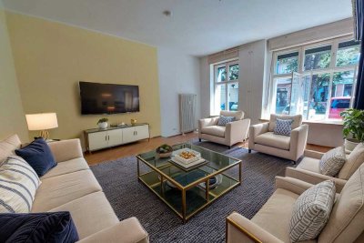Friedrichshain: Barrierearme Altbauwohnung in schöner Lage am Petersburger Platz